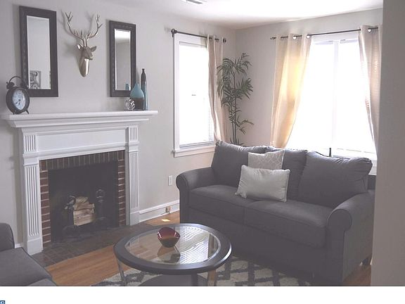 3rd image of 372 Kirks Ln