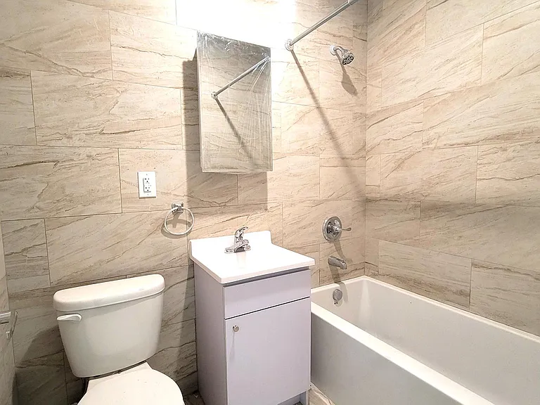 140 Amherst St #1 — Photo 11