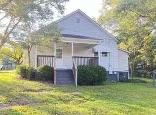 303 Blue Ridge St, Easley, SC 29640