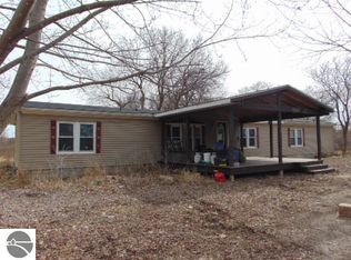 3124 N State Rd, Alma, MI 48801