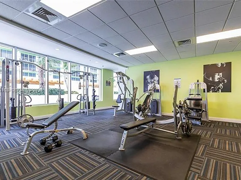 1750 N Bayshore Dr #2401 — Photo 43