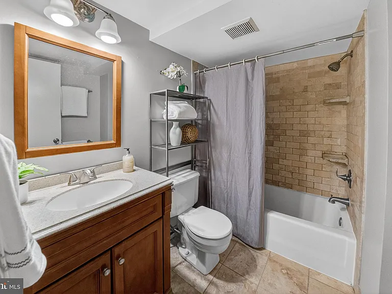 1436 Meridian Pl NW #LL06 — Photo 12