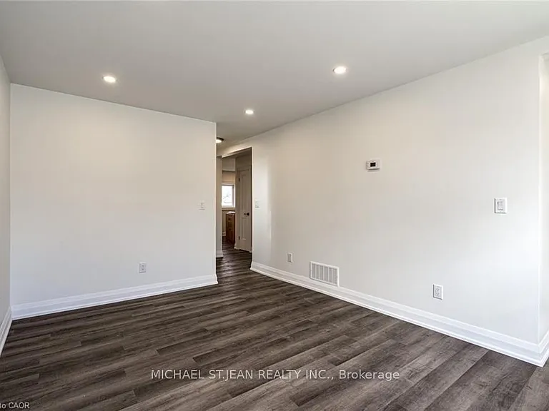 395 Paling Ave — Photo 6