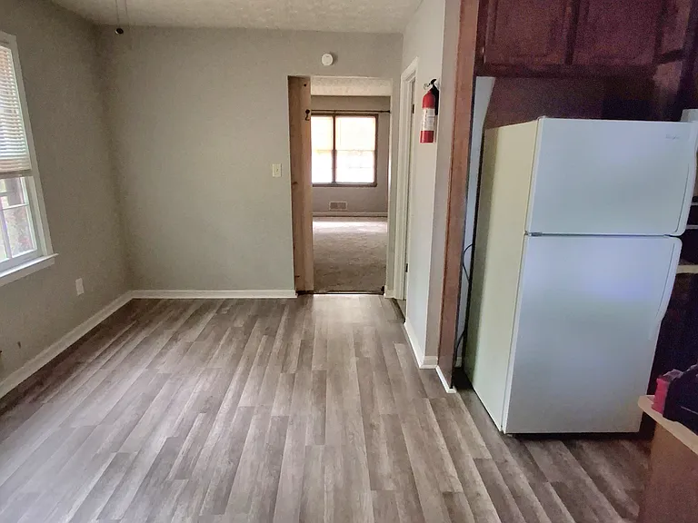 Entrance to kitchen and dining room