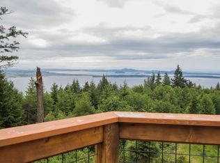 1069 Hilty Ln, Bow, WA 98232