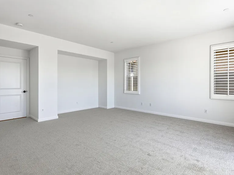 40 Paseo Lerida — Photo 31