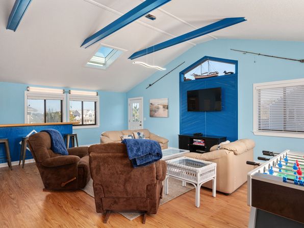 100 Sea Colony Dr, Kitty Hawk, NC