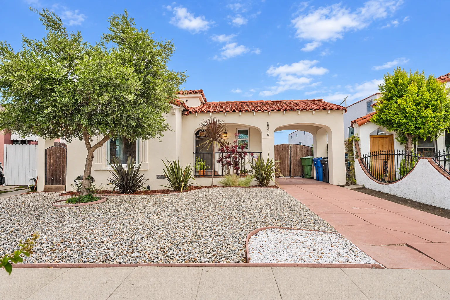 3 bed, 1157 sqft, $3,450 — Photo 3