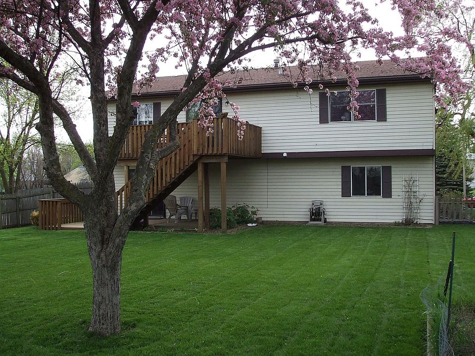 2nd image of 6733 Cherrytree Ave