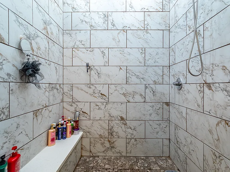 2070 S Araby Rd — Photo 47