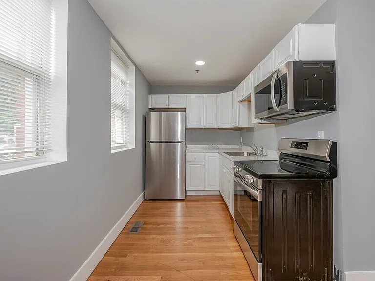 223 Meadow Street — Photo 6