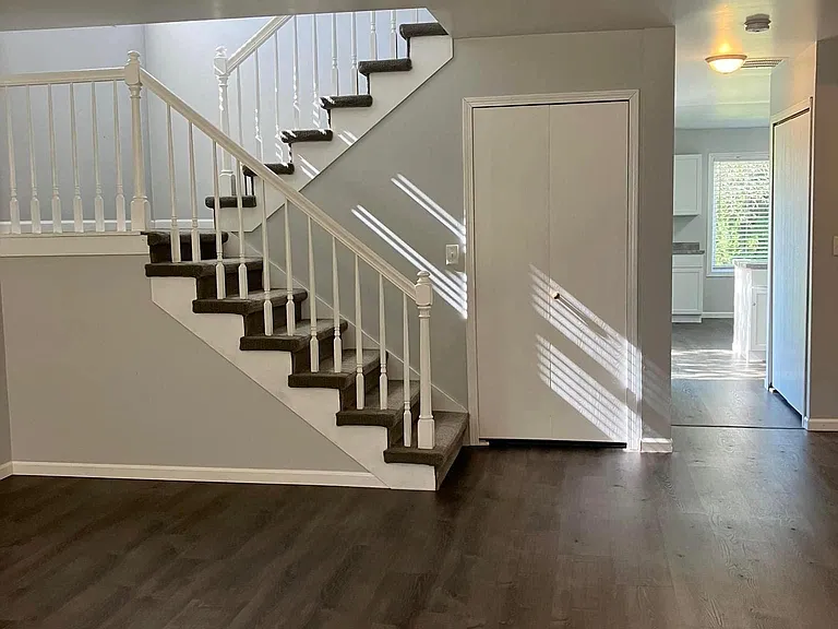 1317 Sturdy Rd — Photo 3