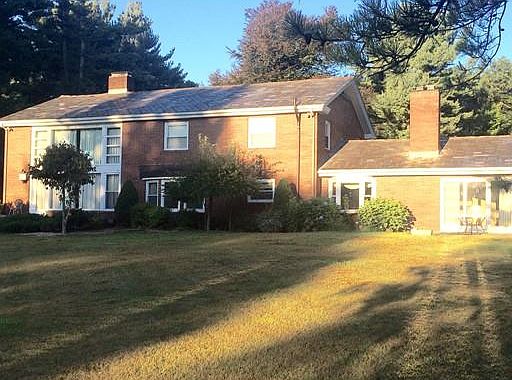 1st image of 125 Lee St