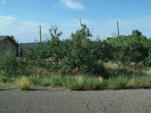 3565 E Broken Arrow Rd, Rimrock, AZ 86335