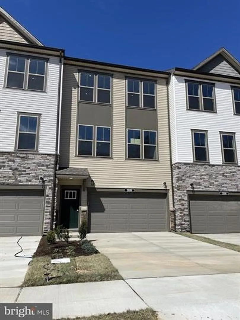 13188 Nixon Ln — Photo 1