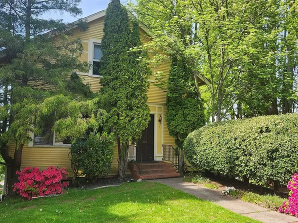 225 N Forest St APT 1, Bellingham, WA 98225