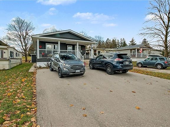 3rd image of 1429 Sheffield Rd #16