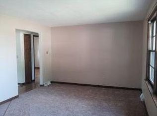 24005 Dana St, Harvard, IL 60033