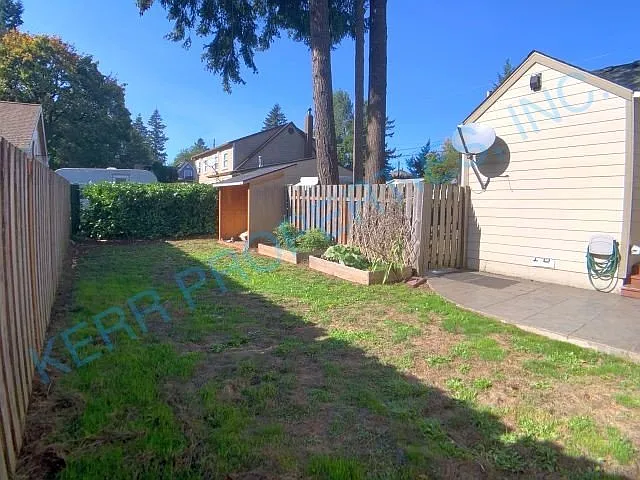 14530 SE Main St #A — Photo 16