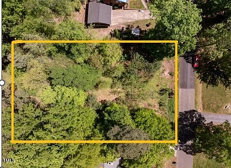 1st image of 512 Wildwood Dr #512
