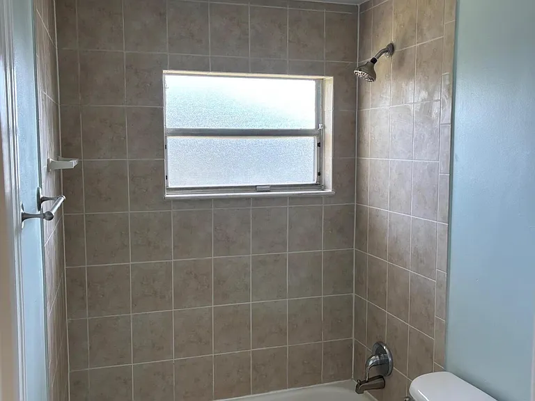 306 Johnson Ave #5 — Photo 13