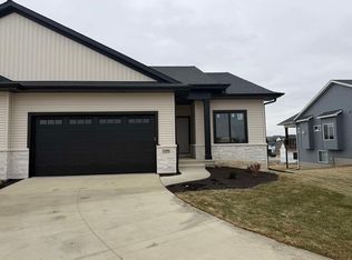1299 Berkshire Ln, North Liberty, IA 52317