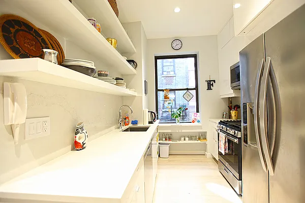 Sold by Corcoran | media 14