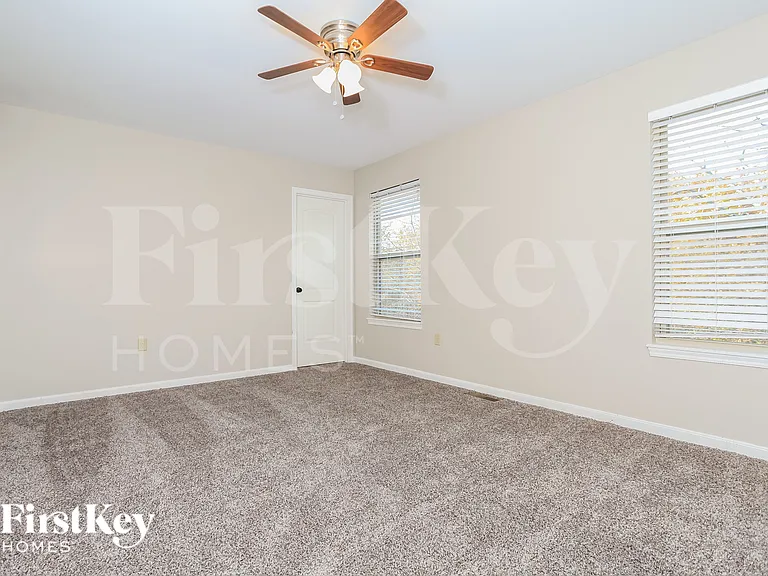 2724 Parkerridge Dr — Photo 11