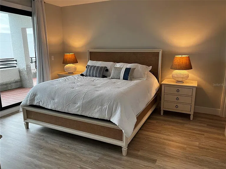 1465 Gulf Of Mexico Dr #504 — Photo 30
