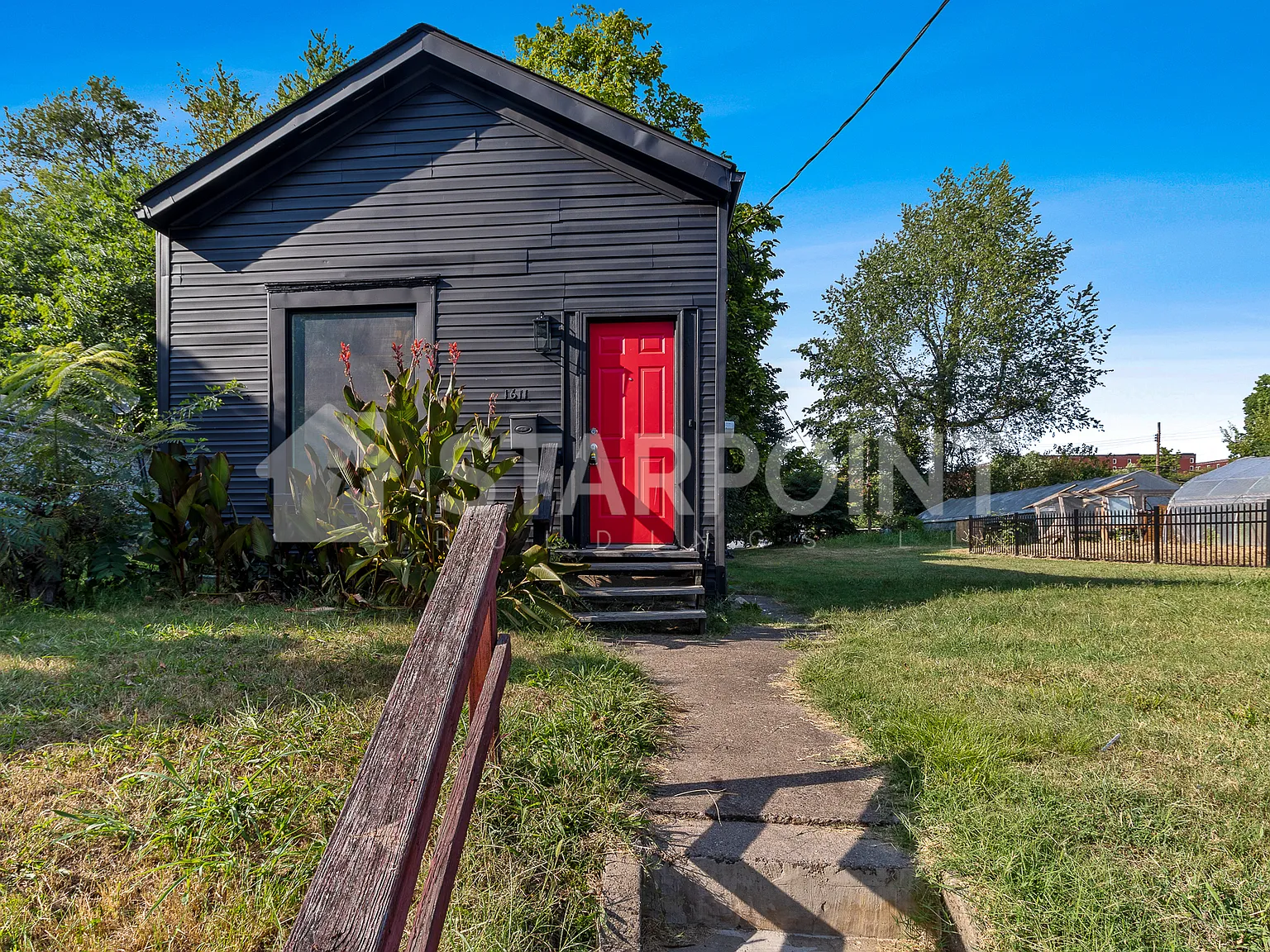 1611 West Kentucky St - 1 — Photo 2