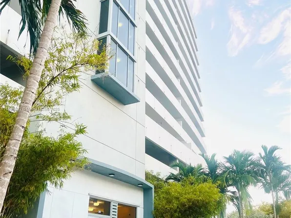 36 NW 6th Ave APT 806, Miami, FL 33128