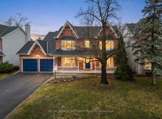 18 Shipley Cres, Ottawa, ON K2S1R2