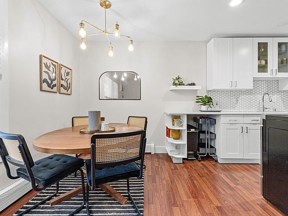 5th image of 4542 Cedar Lake Rd S APT 7