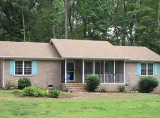 212 Armed Forces Dr, Montross, VA 22520