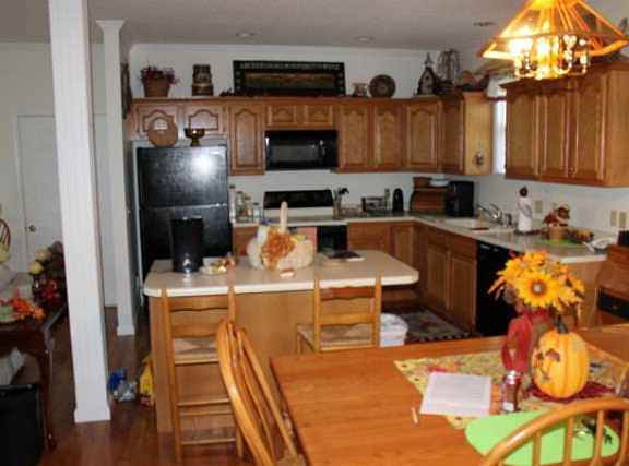4th image of 216 Vance Dr