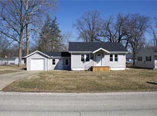 3324 E Fulton Ave, Decatur, IL 62521