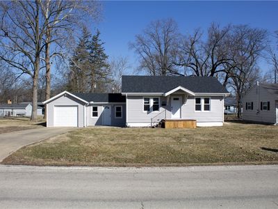 3324 E Fulton Ave, Decatur, IL, 62521