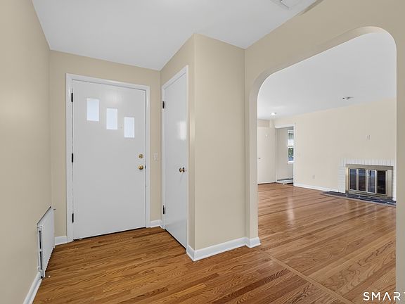 3rd image of 659 West Woods Road