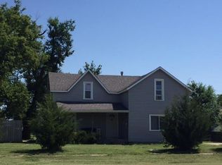 226 W Broadway St, Macksville, KS 67557