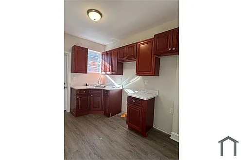 418 N Loudon Ave Photo 1