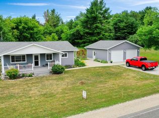 1031 S County Road 442, Cooks, MI 49817