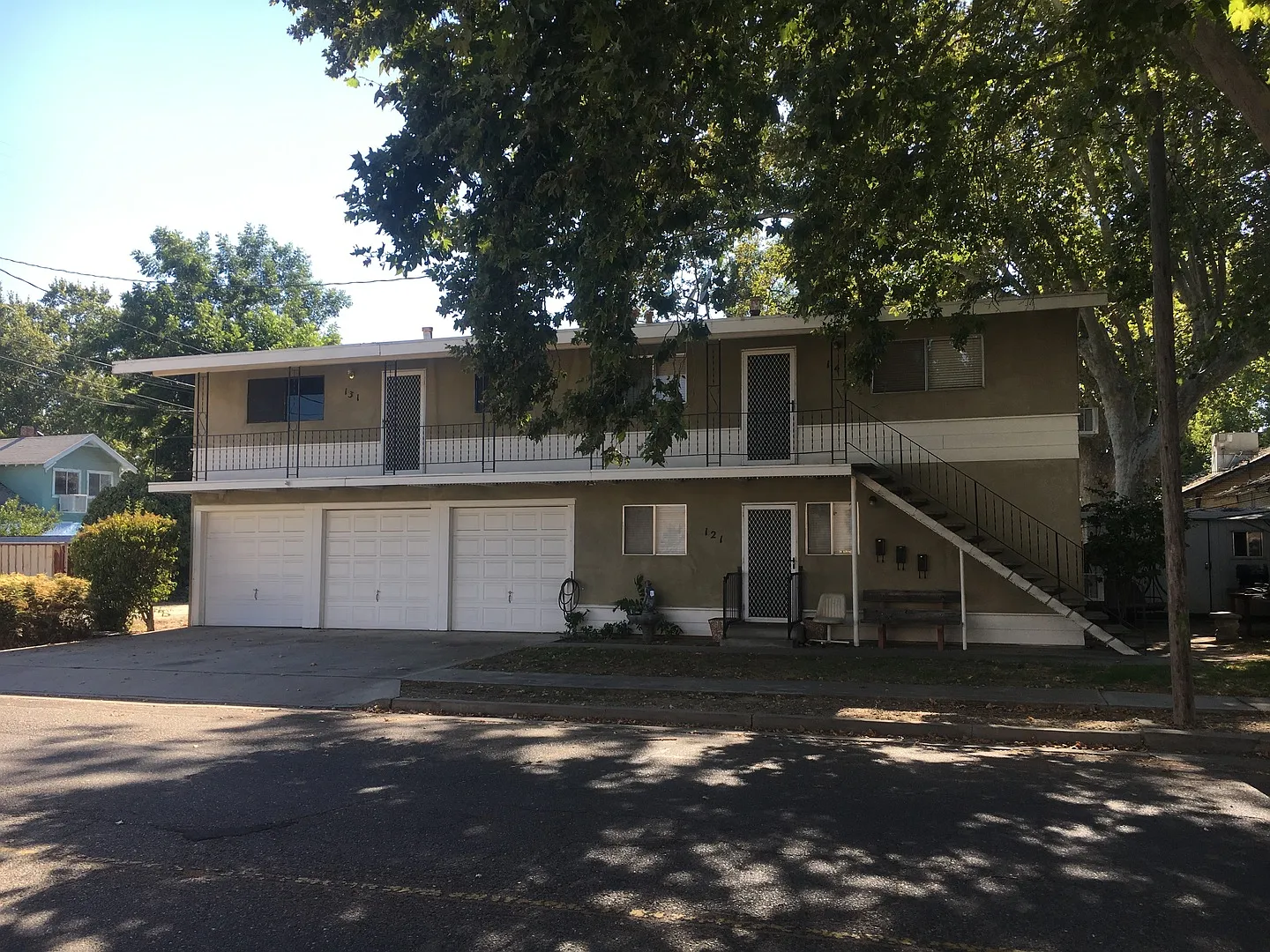 121-141 N. Laurel St. — Photo 1