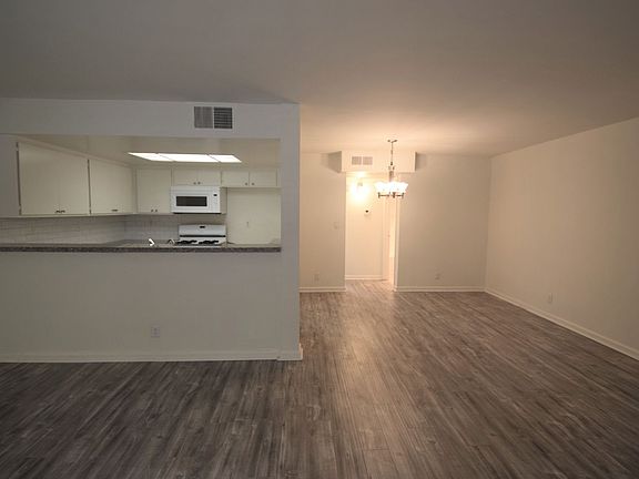 4th image of 6401 Riverton Ave APT 109