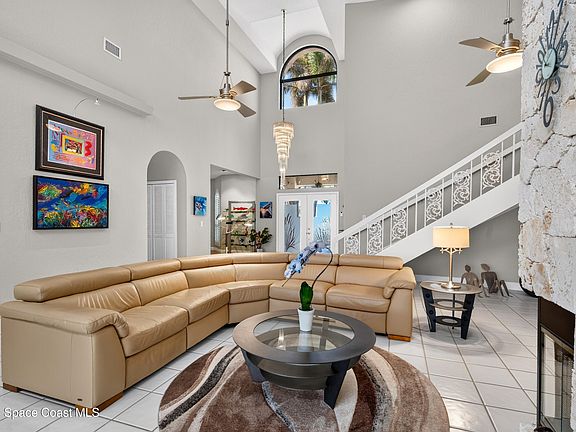 5th image of 491 Turtle Cir