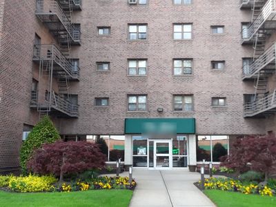 20415 Foothill Ave, Hollis, NY, 11423