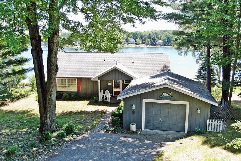 1st image of 7956 Island Ct