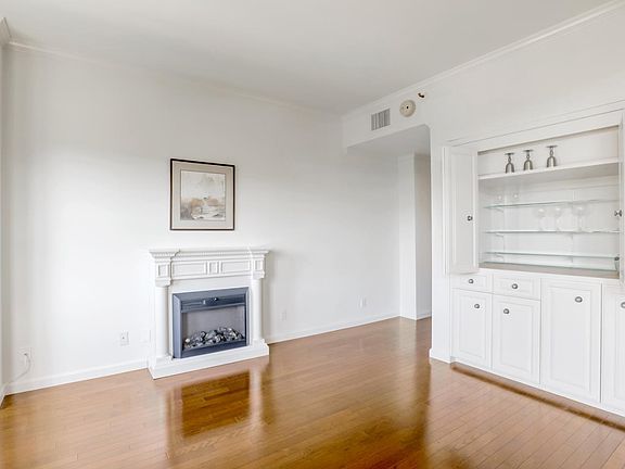 4th image of 1 Baldwin Ave APT 411