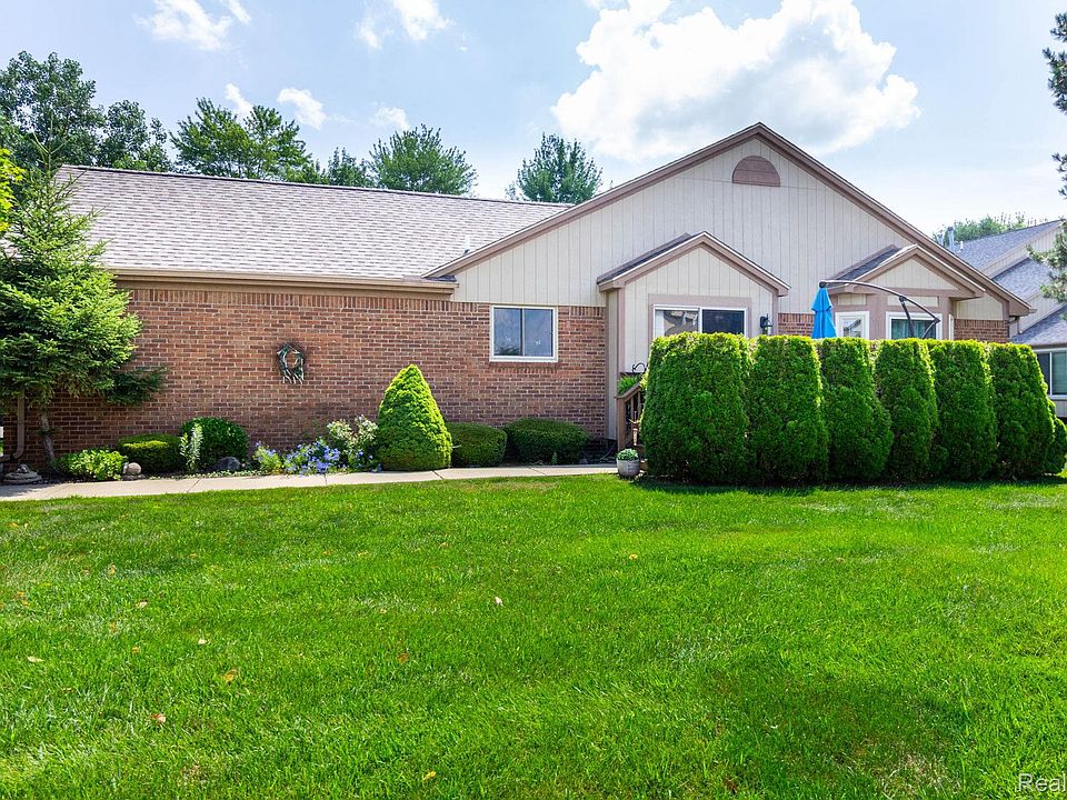 1st image of 46910 Country Ln #12