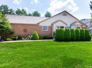 46910 Country Ln #12, Macomb, MI 48044