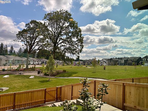 4th image of 18403 NE 43rd Pl Lot 196